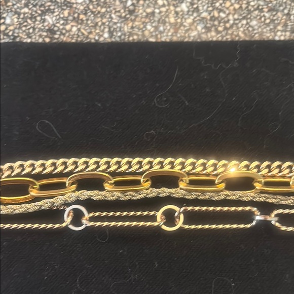 Victoria Emerson x Dani Austin bracelet stack - Picture 3 of 3